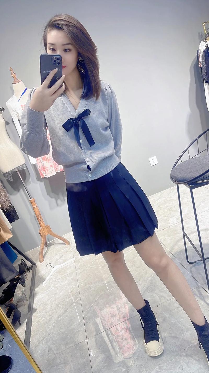 韩国釜山女星红毯斗艳 韩国釜山女星红毯斗艳