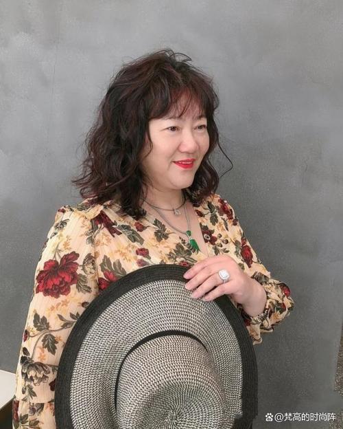 �����и첲�Ϻ�ɫ̥�ǳ�ëȥ���۸��շѱ���Ŀ���߲�ѯ(�첲�Ϻ�ɫ̥�ǳ�ëȥ������Ϊ 2504Ԫ)