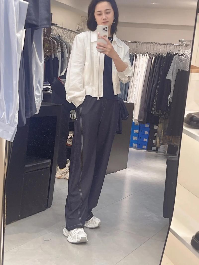 四平市做腰部吸脂权威医院 四平崔鹏医疗美容诊所看排名榜中相互比拼 四平市做腰部吸脂权威医院 四平崔鹏医疗美容诊所看排名榜中相互比拼