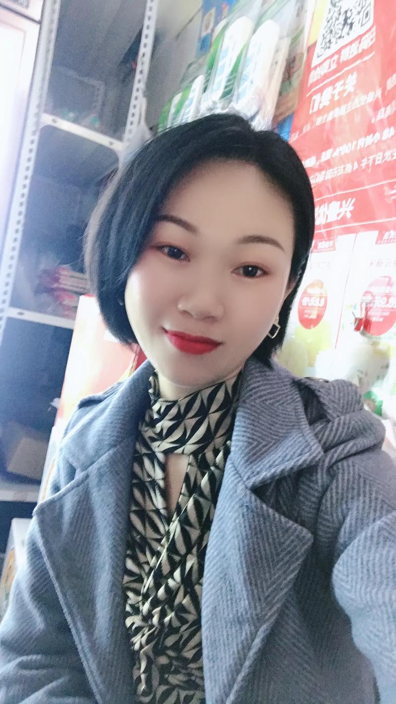 火车驾驶室 火车驾驶室的方向盘有什么用 火车驾驶室 火车驾驶室的方向盘有什么用