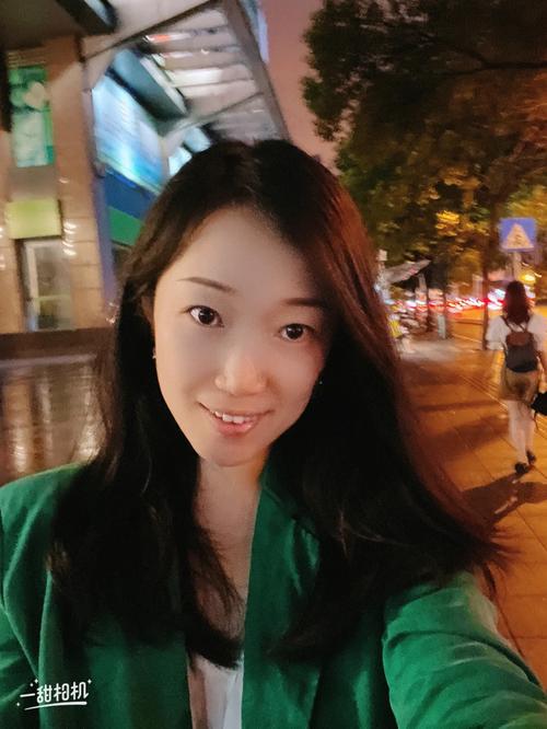 李云迪和郎朗身价谁高 李云迪和郎朗身价谁高